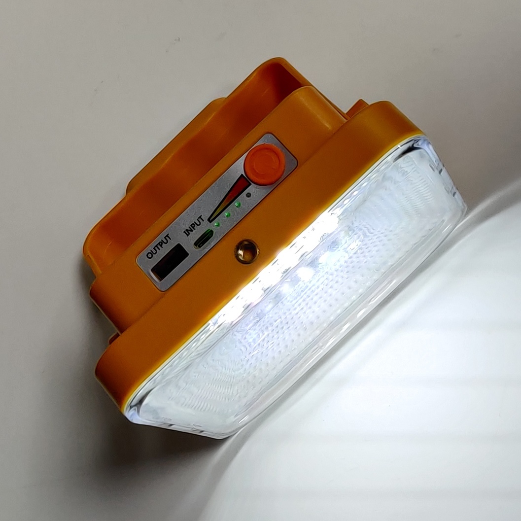 Potencia solar o carga USB Luz de trabajo LED de la luz de la luz de la inundación de la carretera para acampar la iluminación de emergencia